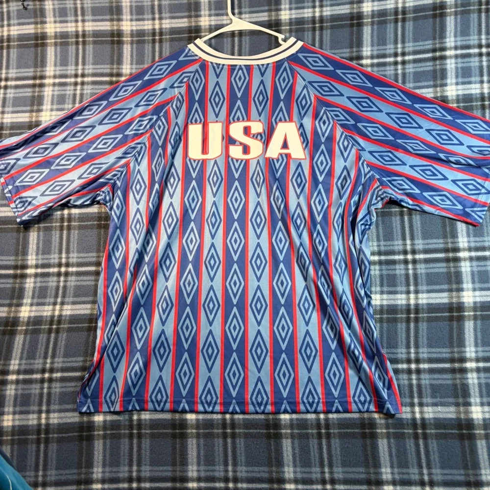 Umbro USA Soccer Jersey Blue Red Diamond Pattern XL NWT Mens World Cup - Picture 6 of 6